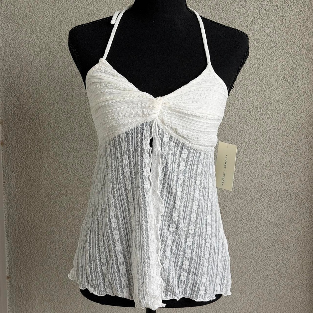 Frankee & Skylarr white lace halter top  Size M NWT